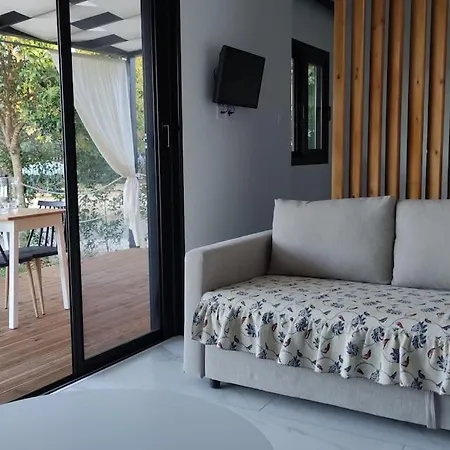 Nyaraló Wooden Luxury Leptokariá